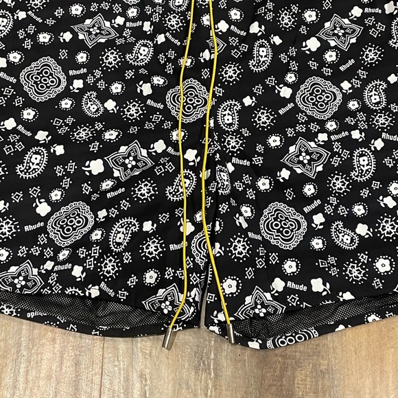 NEW Rhude Bandana Paisley Logo Shorts Black Spell Out RH Swim Trunks - Picture 2 of 8